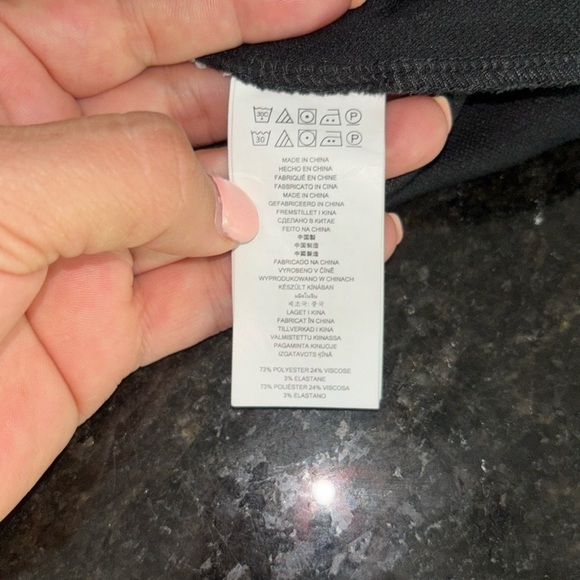 Michael Kors Elegant Black Midi Dress - Picture 6 of 8